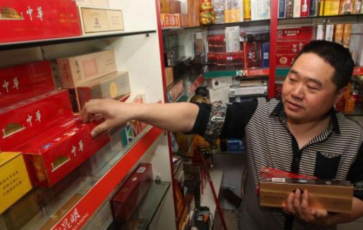 老板让实习生跑腿买烟，只口不提钱的事儿，实习生用一招秒入账