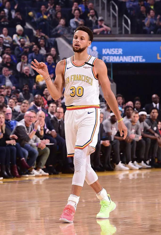 新王登基，三分王者史蒂芬.库里