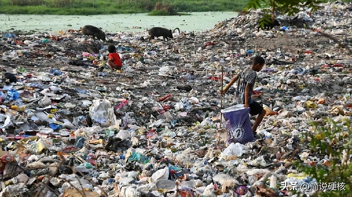 印度塑料垃圾造公路,印度用垃圾修路