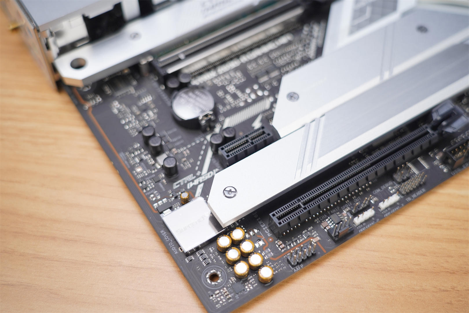 rogz690-a吹雪ddr4,rogz690吹雪d5