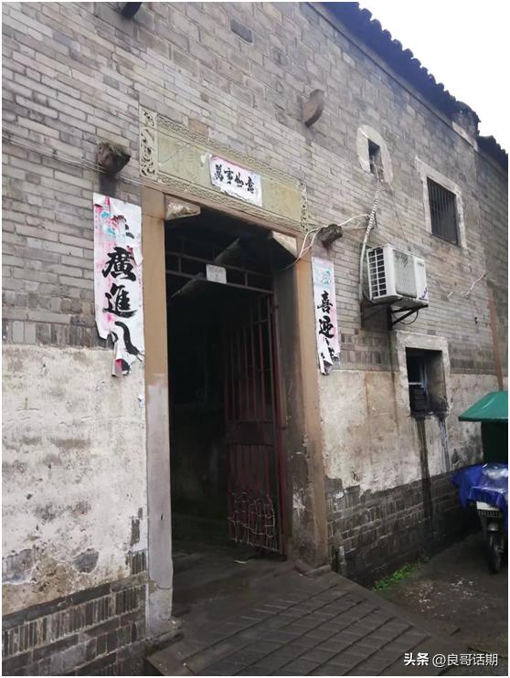 粤方言语气助词,英语副词介词连词助词的区别