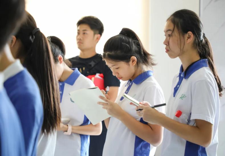 成都全国百强中学,成都百强高中七中东部