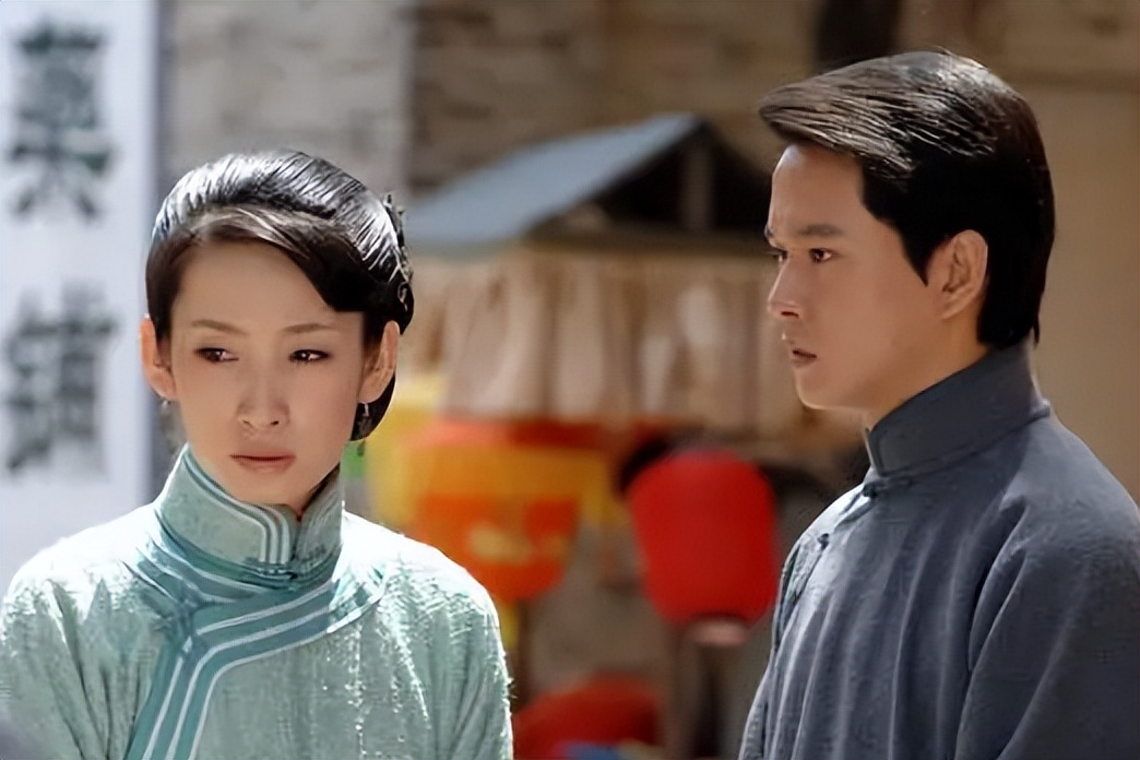 王珂破产欠四亿，刘涛找到秦海璐借钱，秦海璐做的事让她很意外