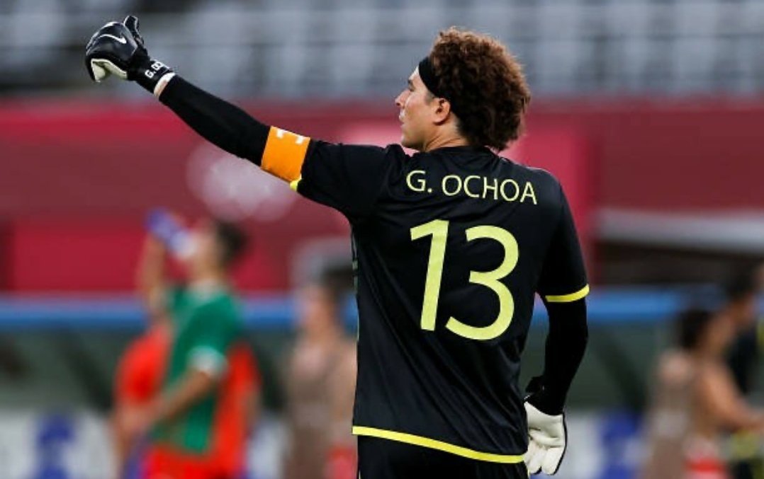 世界杯英雄志：力扑莱万点球再度超神的奥乔亚，曾与球迷感动世界