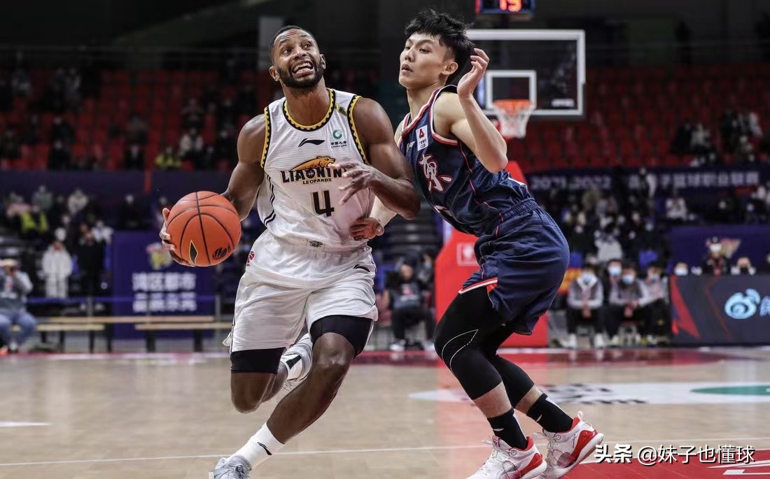 黑马打爆广东杜锋因4点怒吼,杜锋被广东逼出三十四次失误