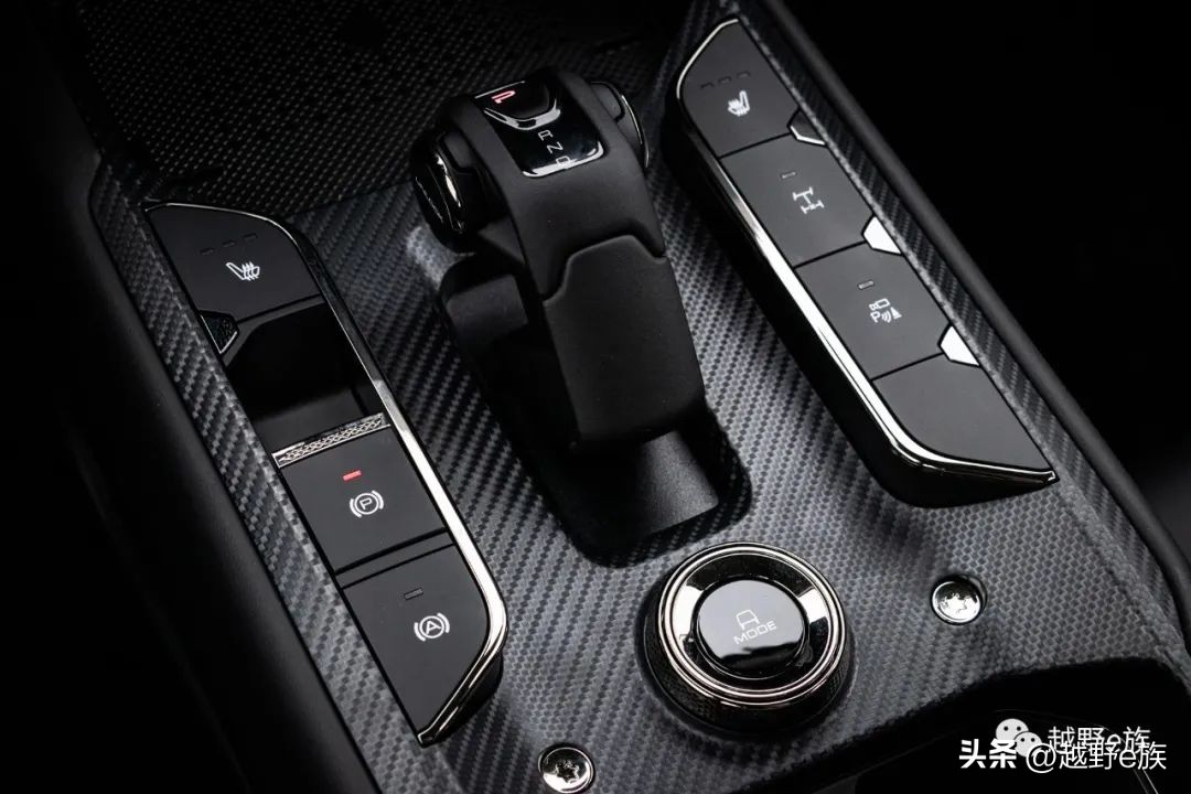 哈弗猛龙高速公路试驾,20万左右新能源硬派越野二手