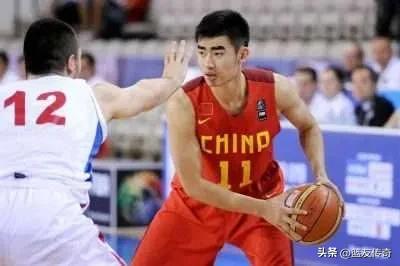 周琦14年澳洲比赛集锦,当年周琦在青年联赛中打爆的是谁