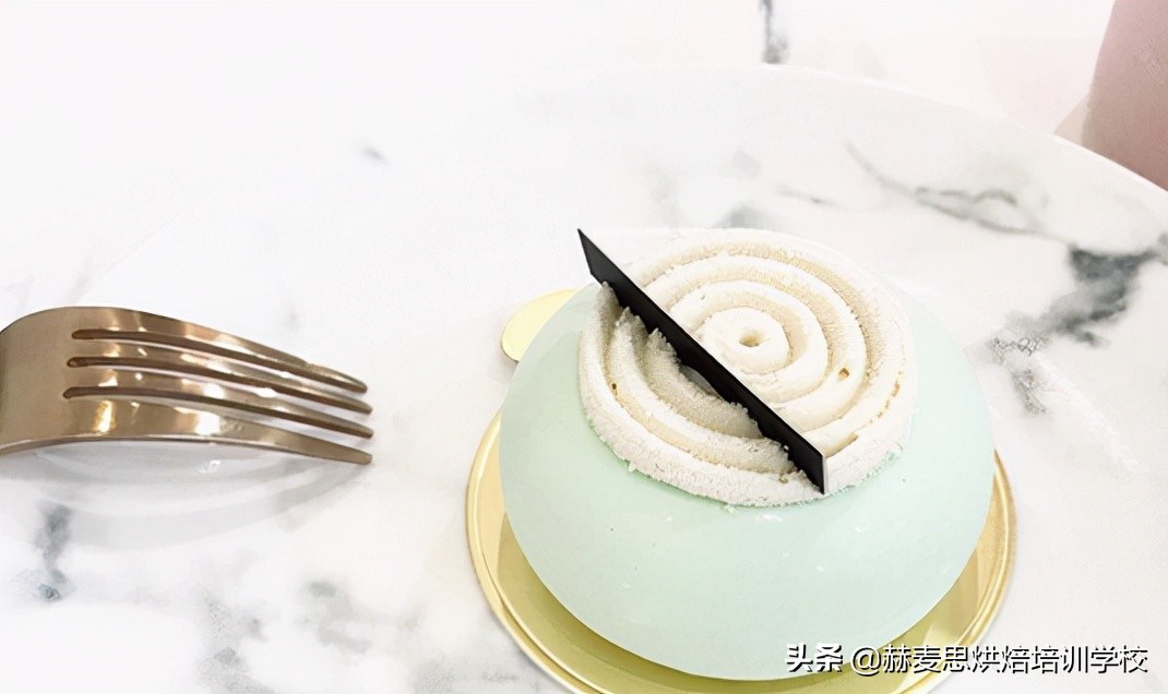 杭州专业西点学校学蛋糕培训费用,杭州西点免费培训