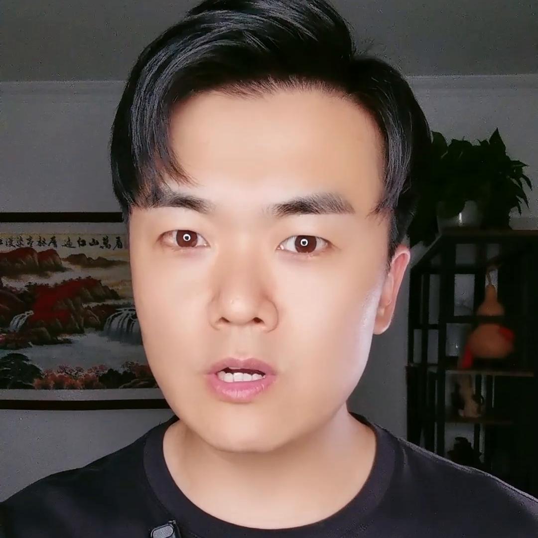 一个人创业适合做餐饮,一个人创业适合注册个体还是公司