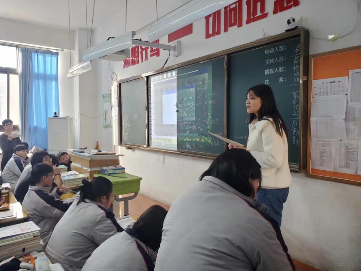 雪枫中学课间,雪枫中学西校区元旦