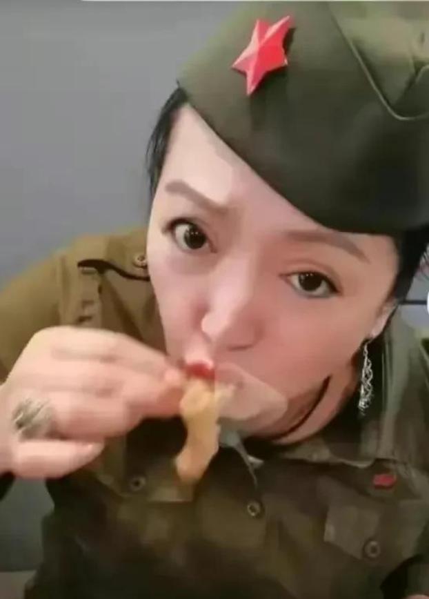 广州地铁打人大妈事件后续,重庆地铁上打人大妈真实身份被曝