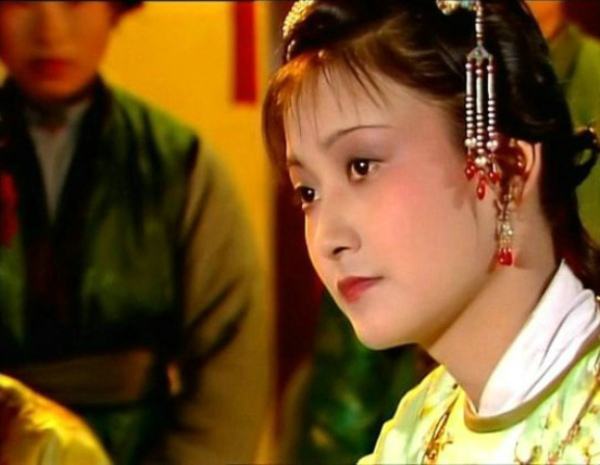 王夫人教训王熙凤,王夫人听信谗言命凤姐抄检大观园