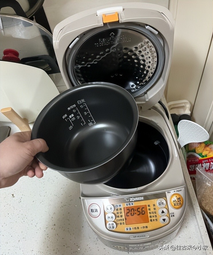 虎牌和苏泊尔电饭煲哪个好,象印和苏泊尔电饭煲哪个好