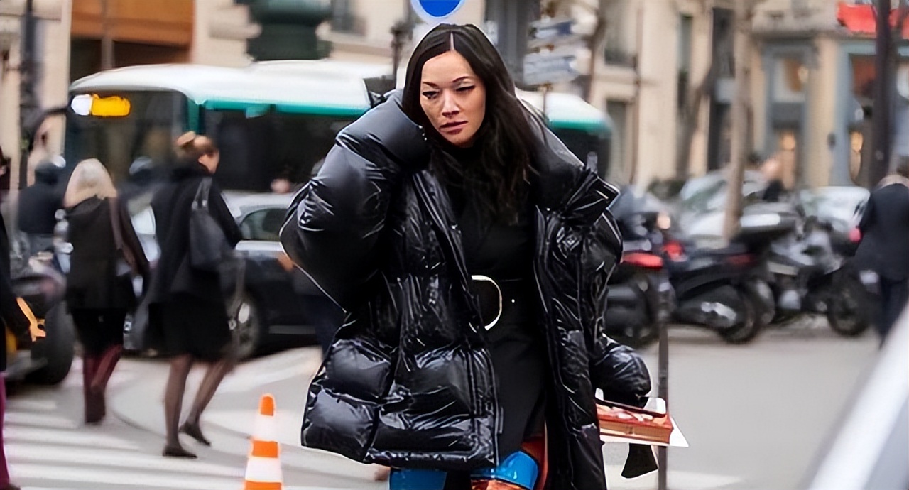 棉花做的棉袄和羽绒服哪个更保暖,羽绒服和棉袄哪个更保暖