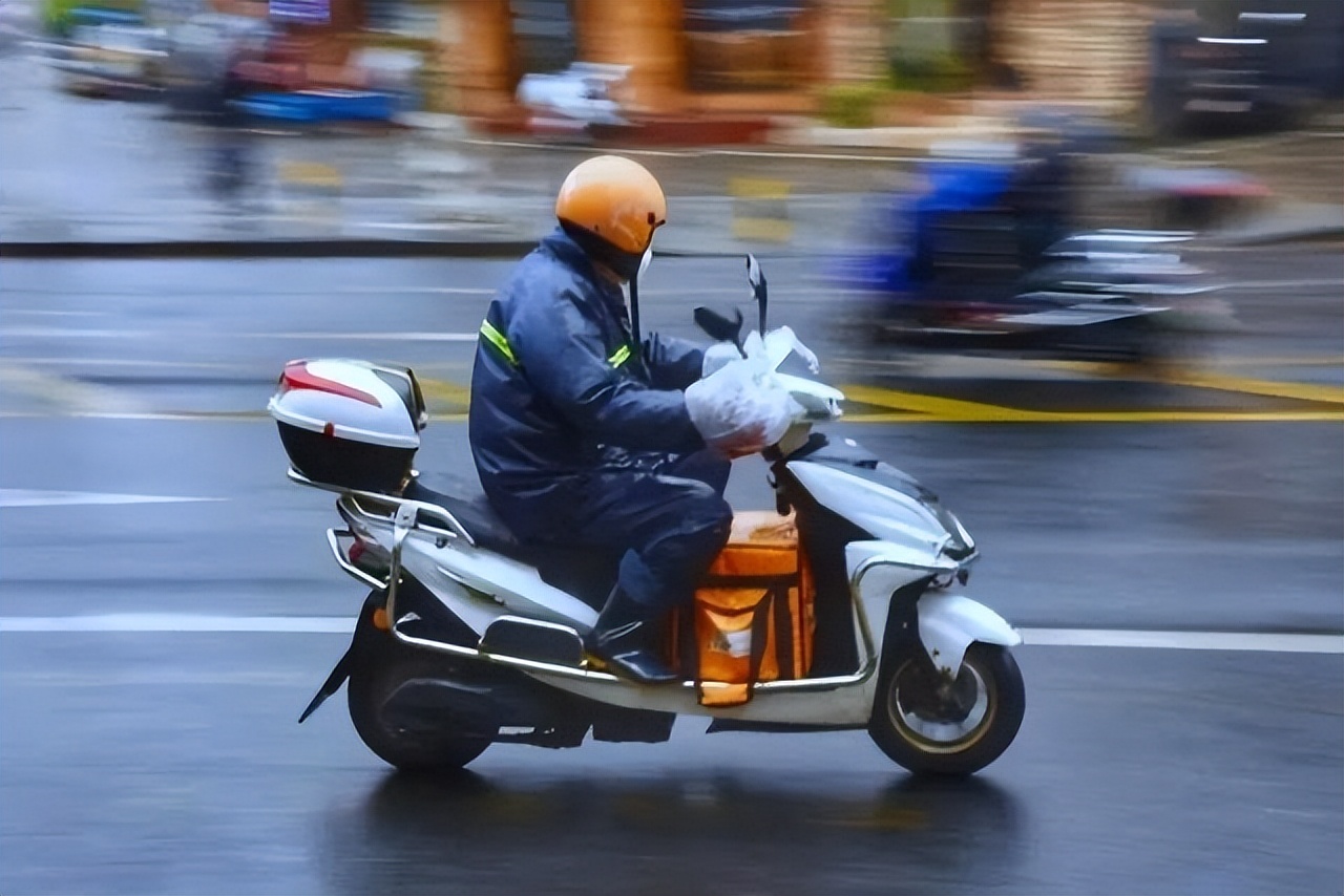 对于外卖小哥辛酸你有何感想,自从当上外卖小哥天天说对不起