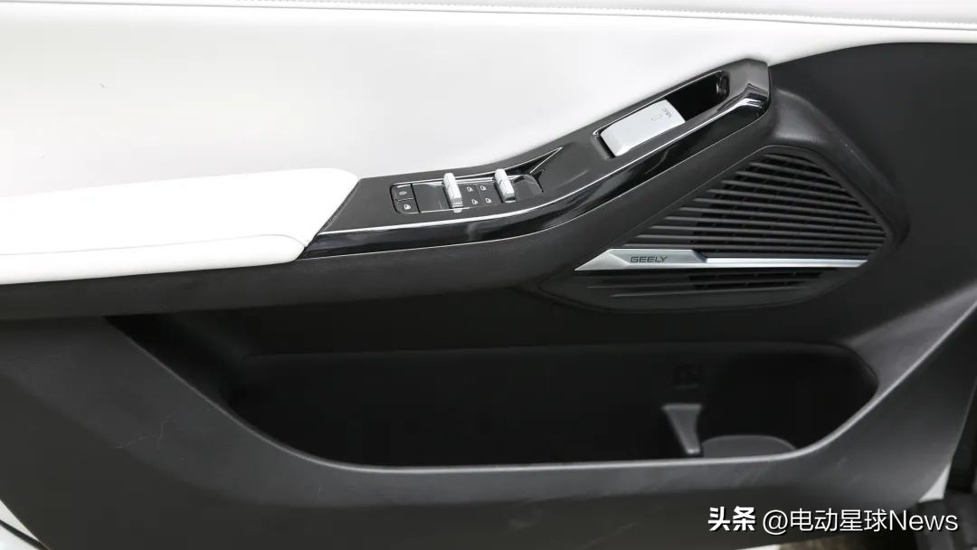 十万出头新能源吉利银河l6,吉利银河l6龙腾版125kmplus油耗