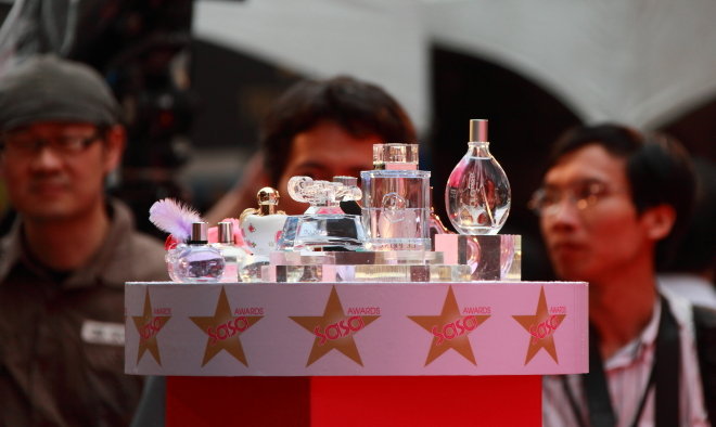 台北红粉女，黑衣人，魔幻客