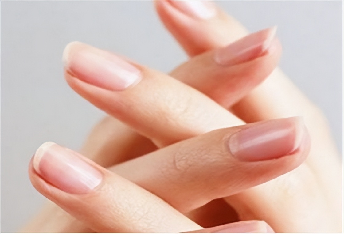 指甲竖纹与肝脏的关系,指甲盖有竖纹凸起是肝有病吗