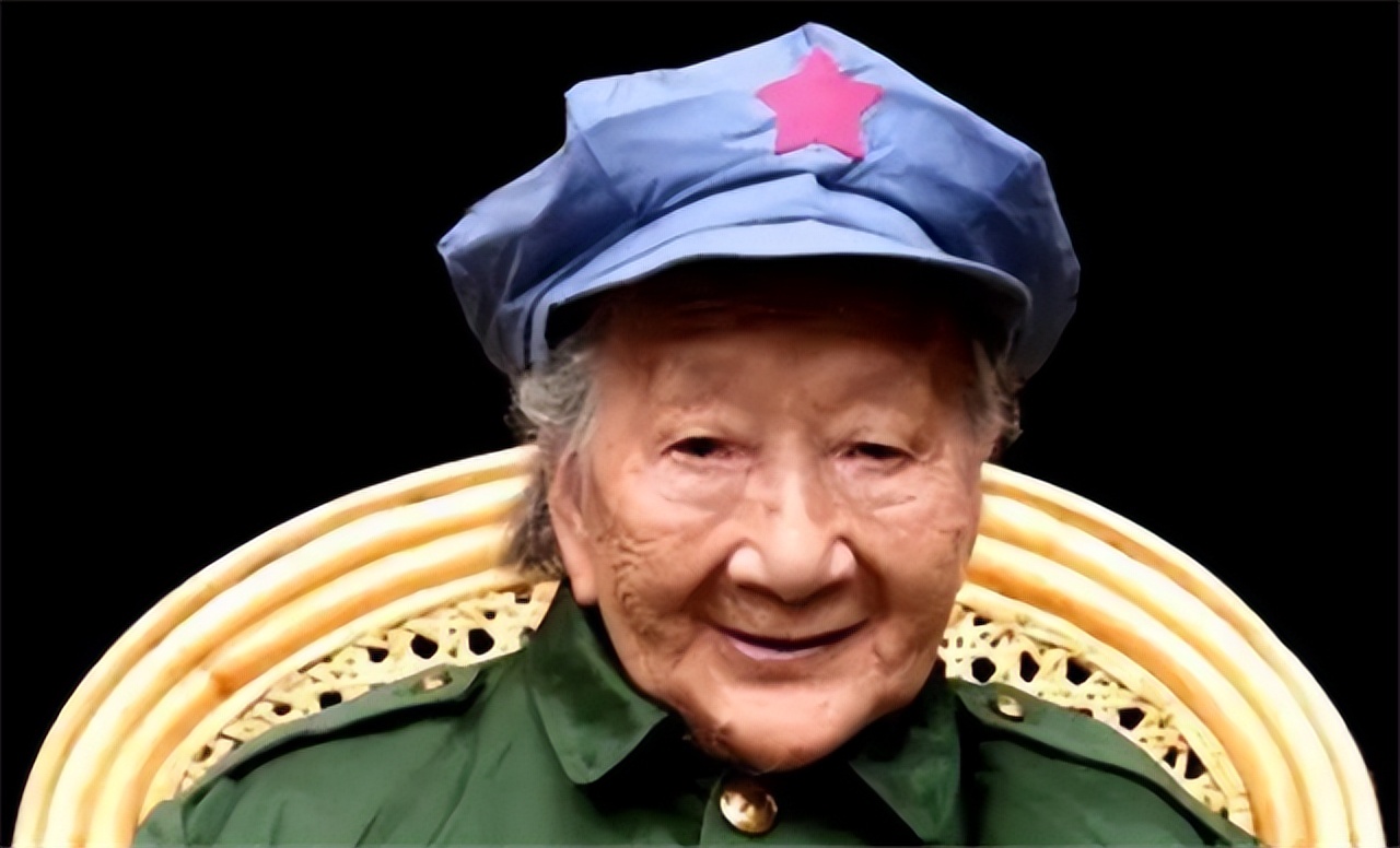 女红军长征与丈夫分离,54年后在北京重逢,对方已是国家大人物