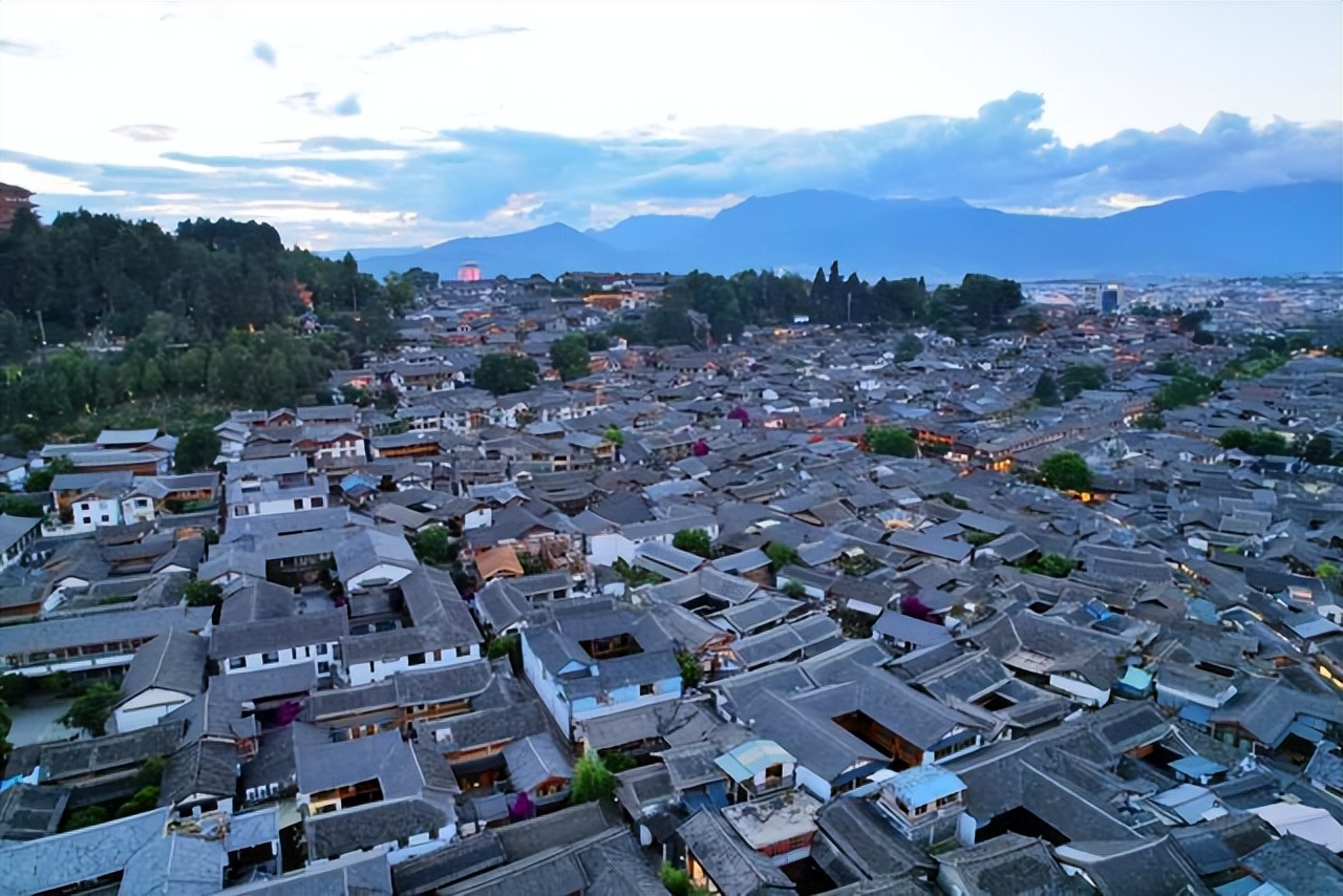 丽江古城为什么被称为高原姑苏,云南千年临安古城