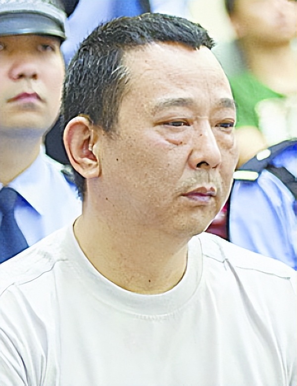 金牌打手白小航真的假的,白小航和刘汉历史真实事件