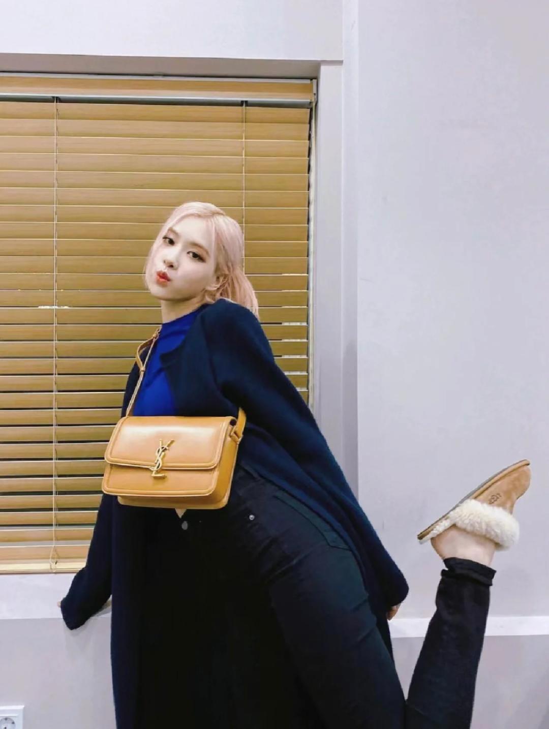 blackpink全员喜欢什么颜色,blackpink三个人穿一样的鞋