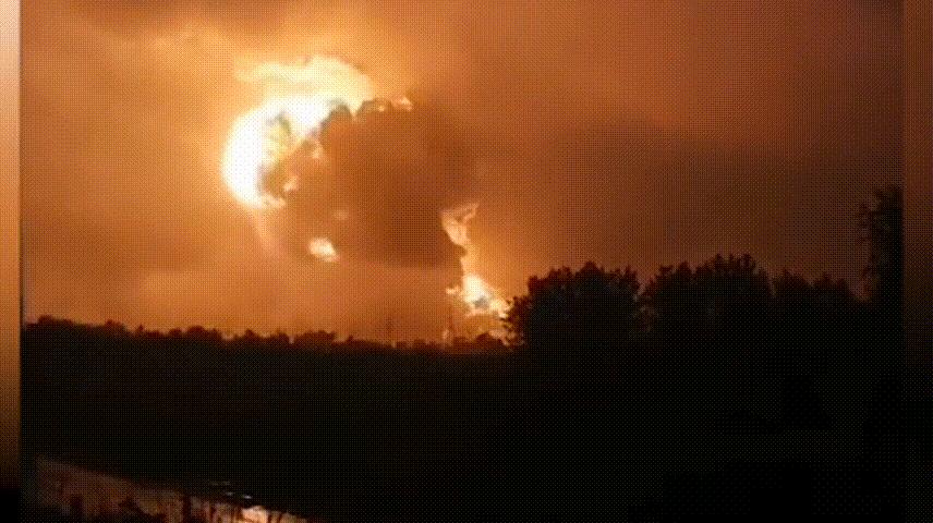 炸出蘑菇云的鞭炮新闻,炸出蘑菇云的实验