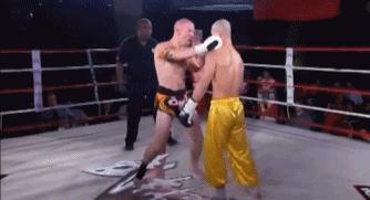 比马保国还丢人！“爱国”拳手翻车背后，一个行业黑幕被揭穿了