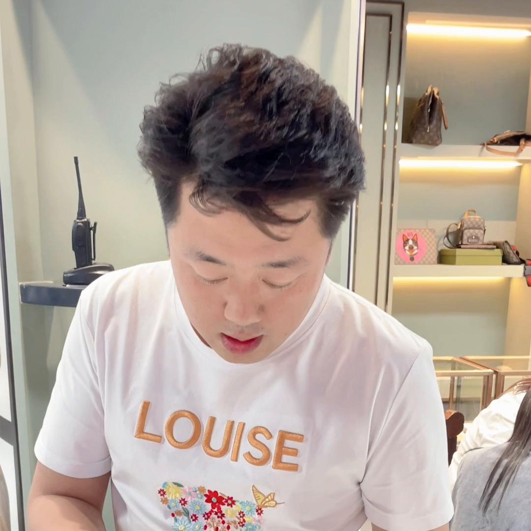 我这是岁数大了，不爱和他一样的，五年前的我都不可能放过...