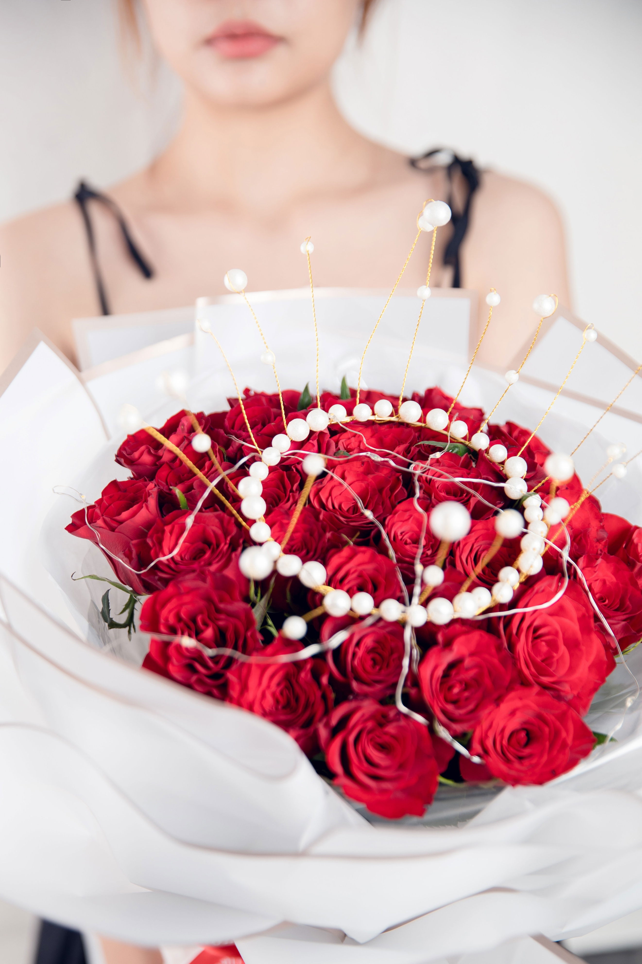 七夕一见倾心11朵红玫瑰diy花束,2020年七夕天空之镜礼盒花束