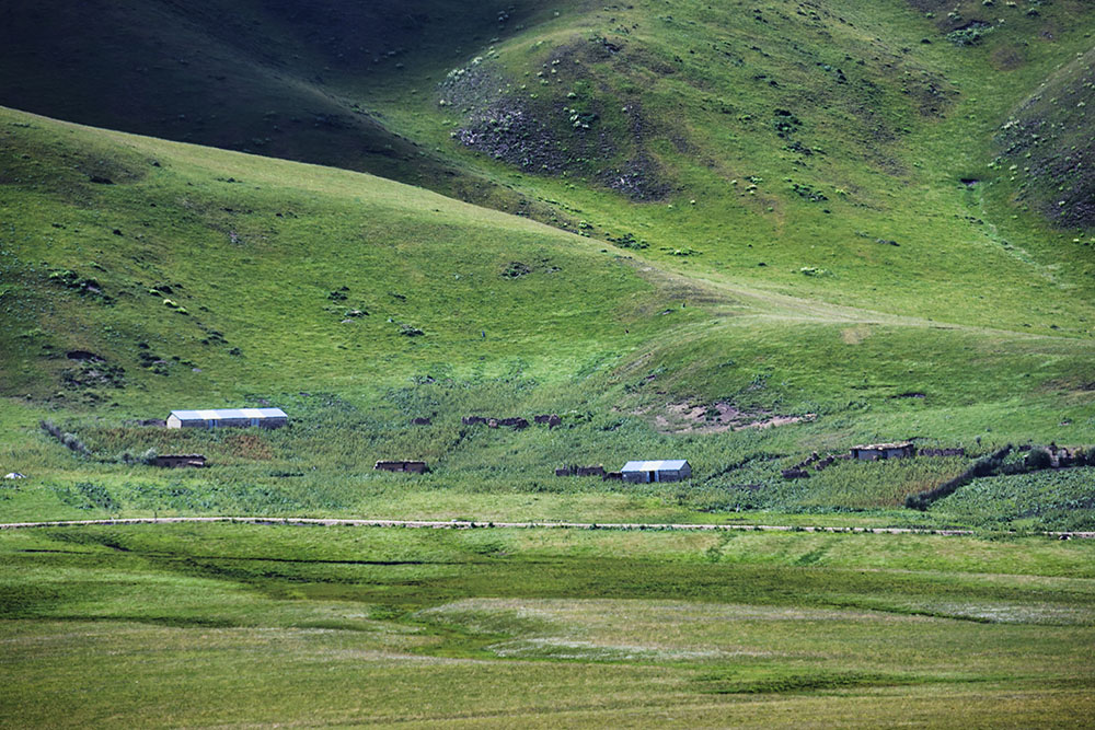 西部大草原旅游攻略,四川红原大草原自驾旅游攻略