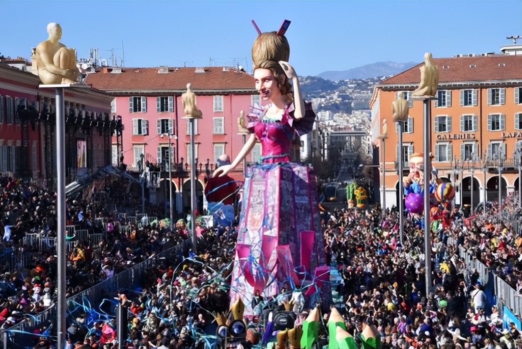 春夏适合去的景点,春夏秋冬的代表景点