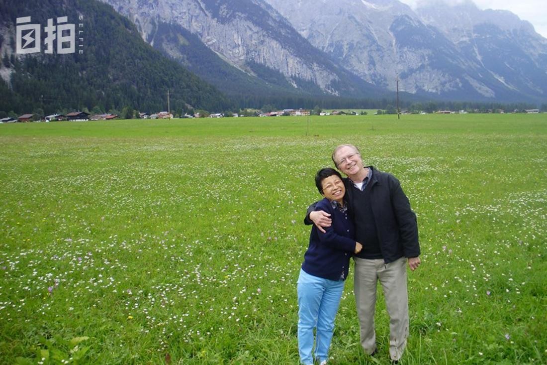 我,东北女老板,80年代万元户,年近50出国当保姆,嫁大21岁老外