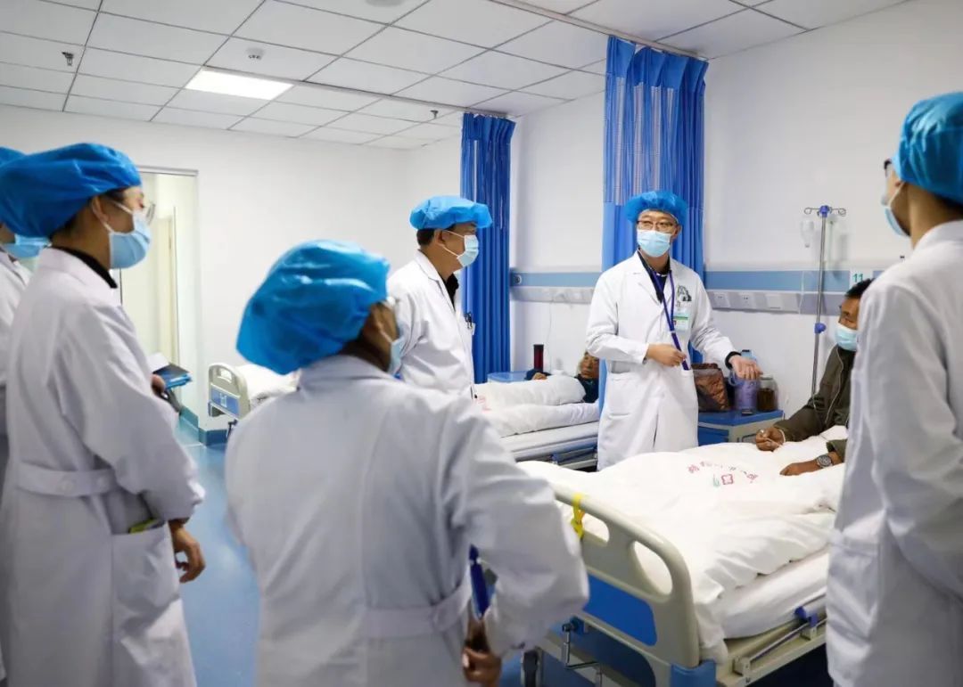 援疆医生骈晓亮：最美青春相遇是“援”不负韶华大爱无“疆”