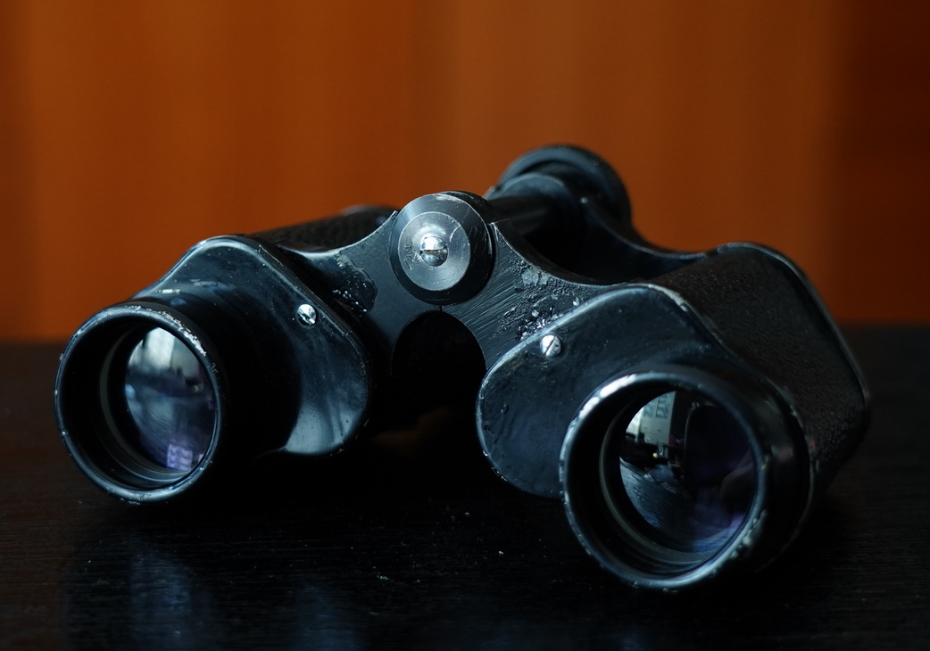 战争时期的老式军用望远镜,战争年代的18倍望远镜