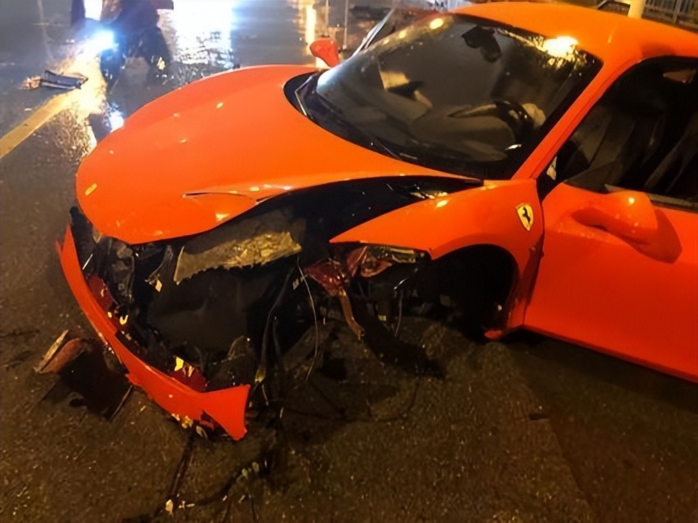 比王思聪还有钱的“沪上皇”秦奋，是个怎样的人？