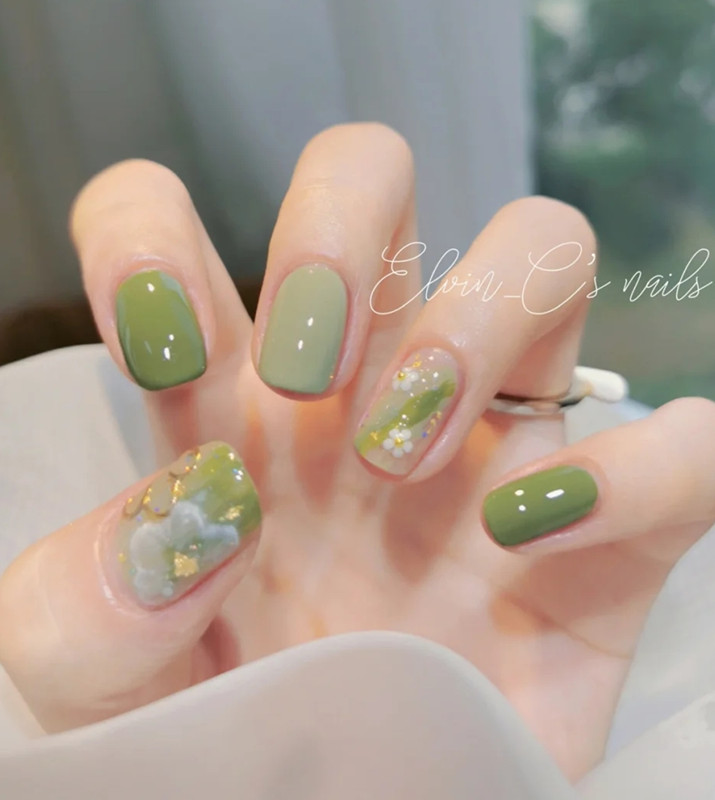 自己做美甲有什么区别,自己做美甲怎么养指甲