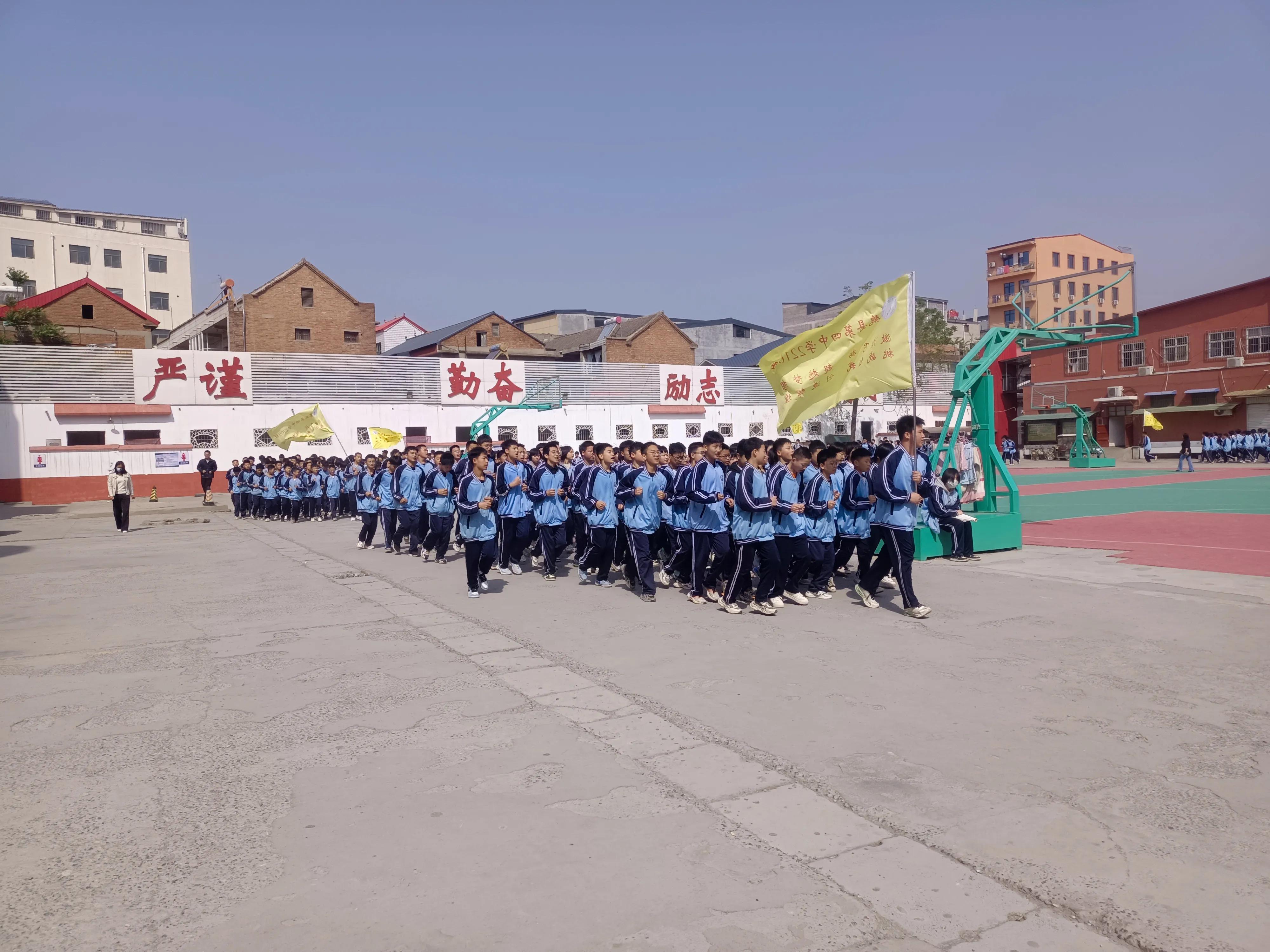校园风采全校跑操,河北邯郸魏县一中跑操