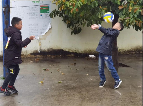 为中国足球梦想助力,为农村孩子筑梦爱心公益活动