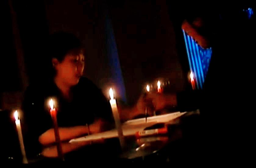 女子痴迷“笔仙”，丈夫亲测后惊恐不已，专家：陌生人玩就不灵了