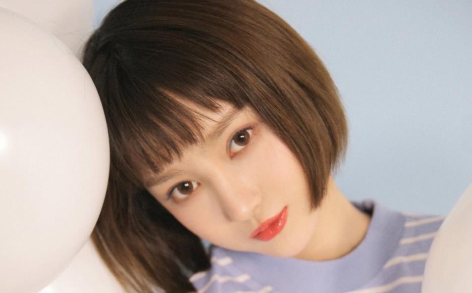 女生这几个小动作让男生特别喜欢,男生怎么用小动作告诉女生喜欢她