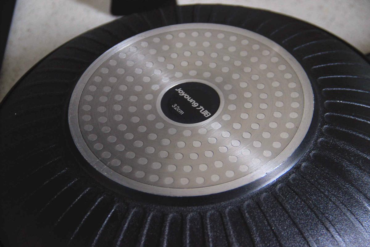 大魔王炒菜锅,九阳大磨王不粘锅二代和苏泊尔