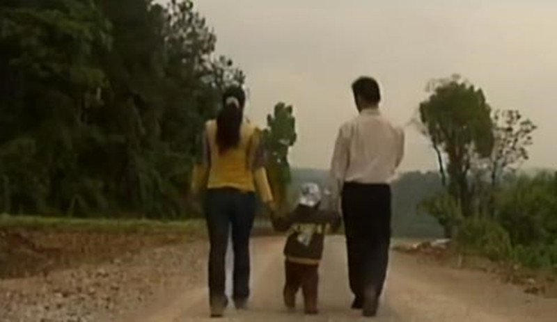 湖南嗜血野人：7岁掉入天坑，生吃蛇鼠存活8年，结局让人哭笑不得