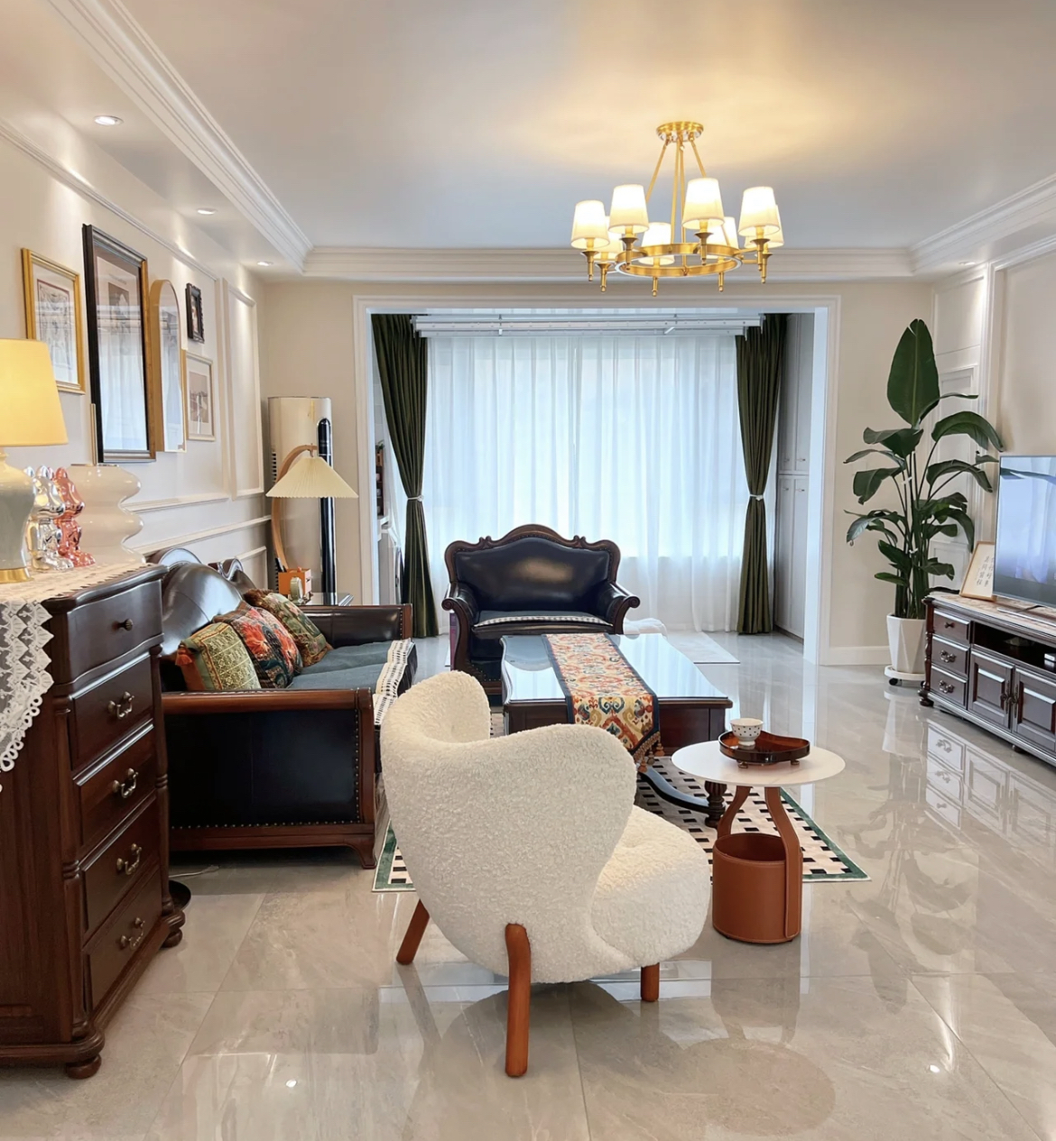 客餐厅搭配法则这三点一定要牢记,客餐厅的表选方形还是圆形