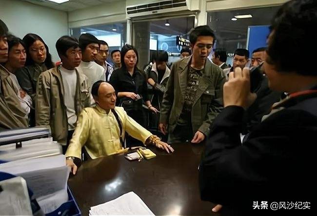 广州男子自称大清皇室，要求国家归还故宫，为保八旗血脉只娶满女