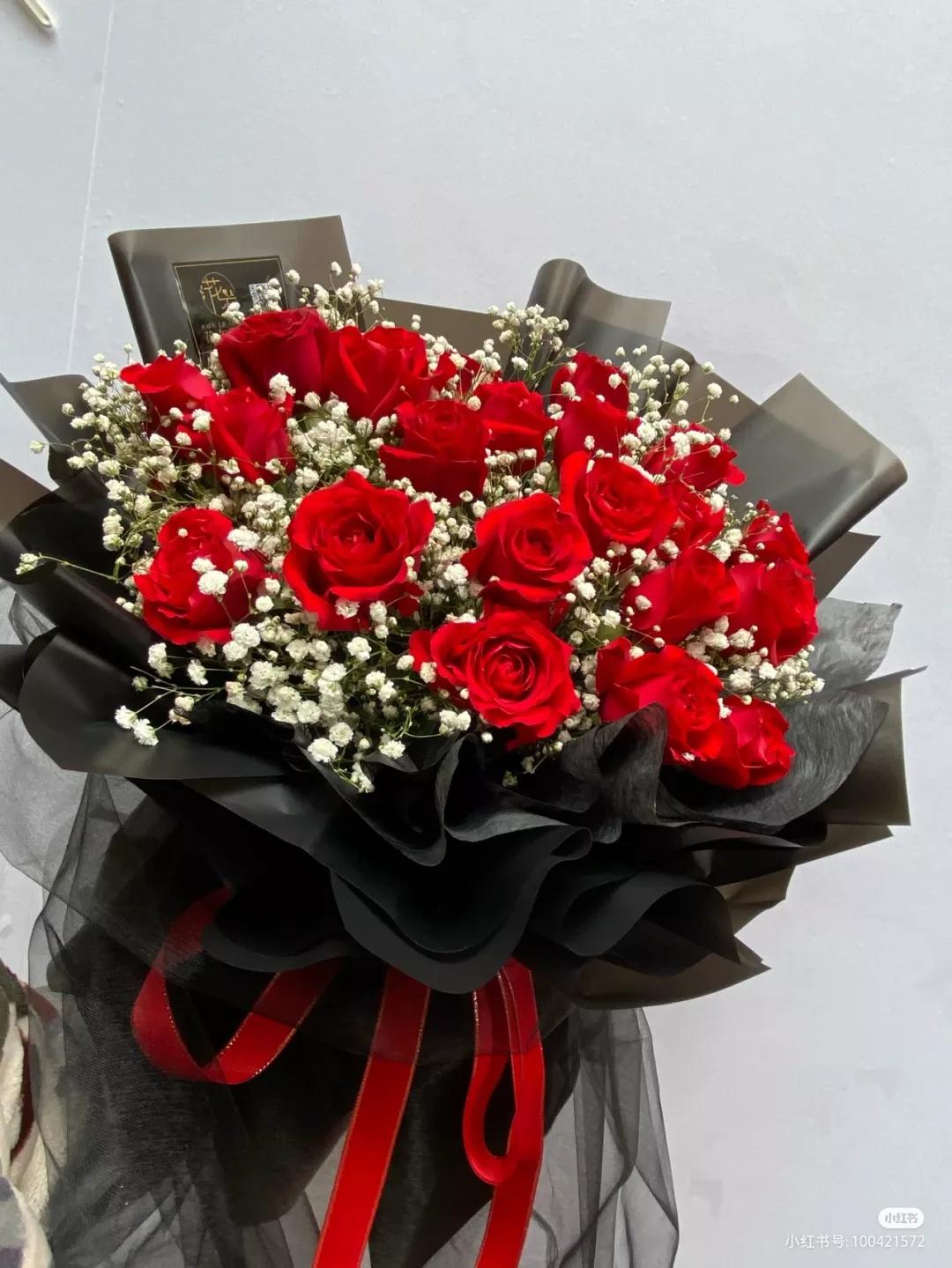 爱情永远是世界上最美好的感情,爱情是一种奇妙而复杂的人类情感