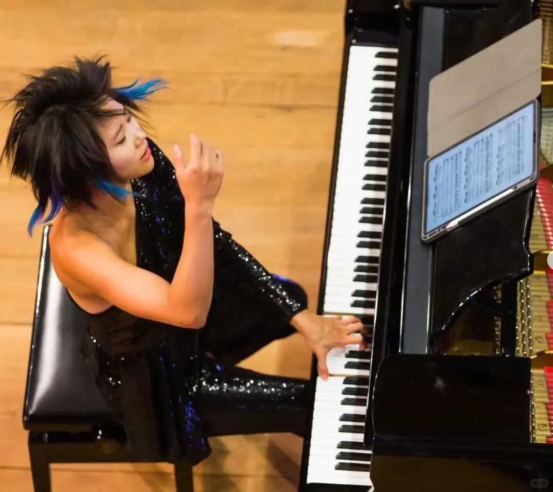 郎朗同门师妹奏钢琴,郎朗师妹蜜蜂飞舞钢琴完整版