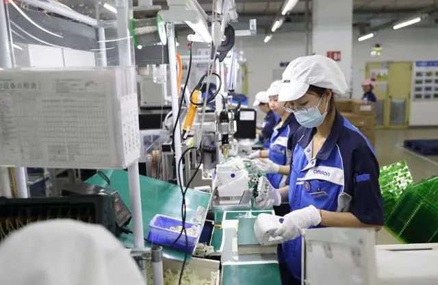 国内工厂难招人，日资工厂“人满为患”，为啥工人都往一处跑？