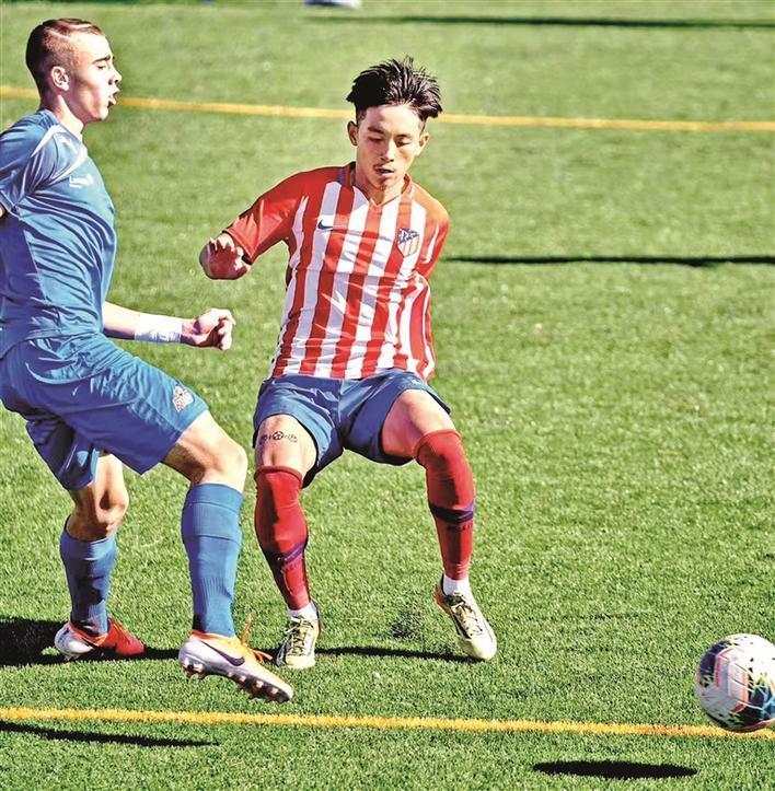 以球育人做足特色,以球育人