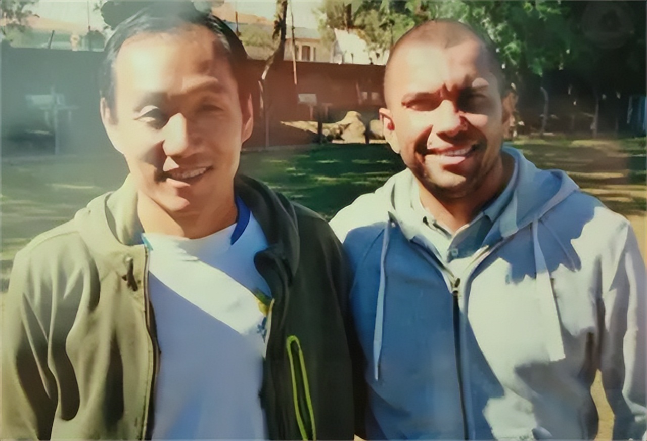 前国脚孙贤禄和贝利互换球衣,孙贤禄最新消息